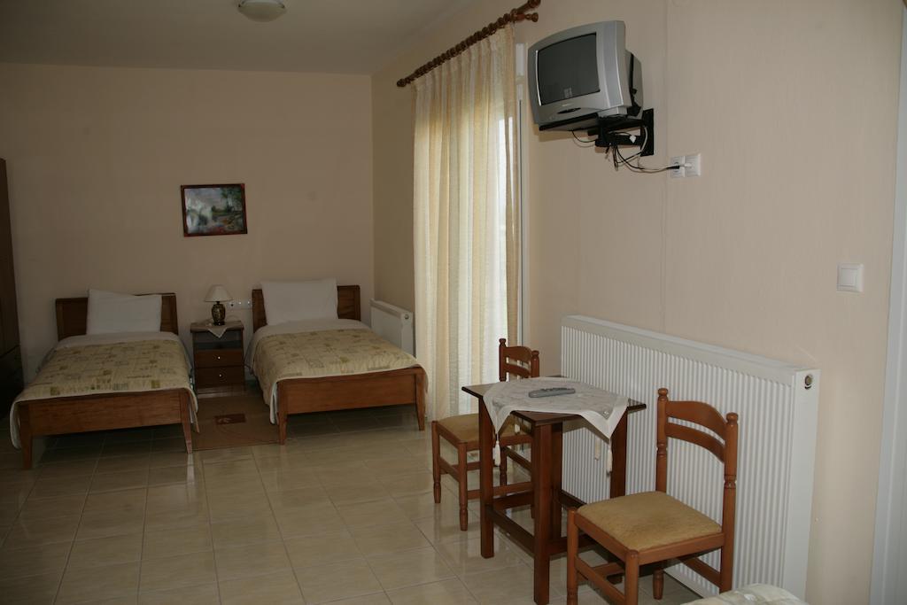 Elanthi Hostel Kastoria Buitenkant foto