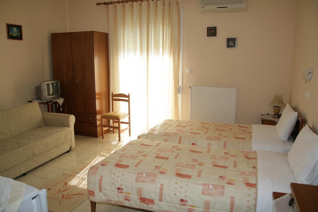 Elanthi Hostel Kastoria Buitenkant foto