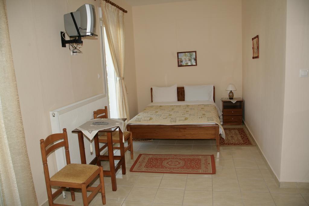 Elanthi Hostel Kastoria Kamer foto